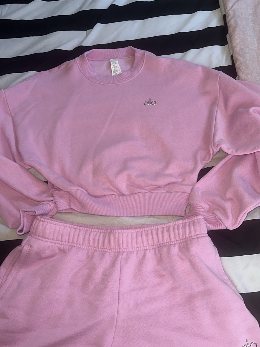 ALO Yoga Pink Cropped Sweatshirt and Jogger Set